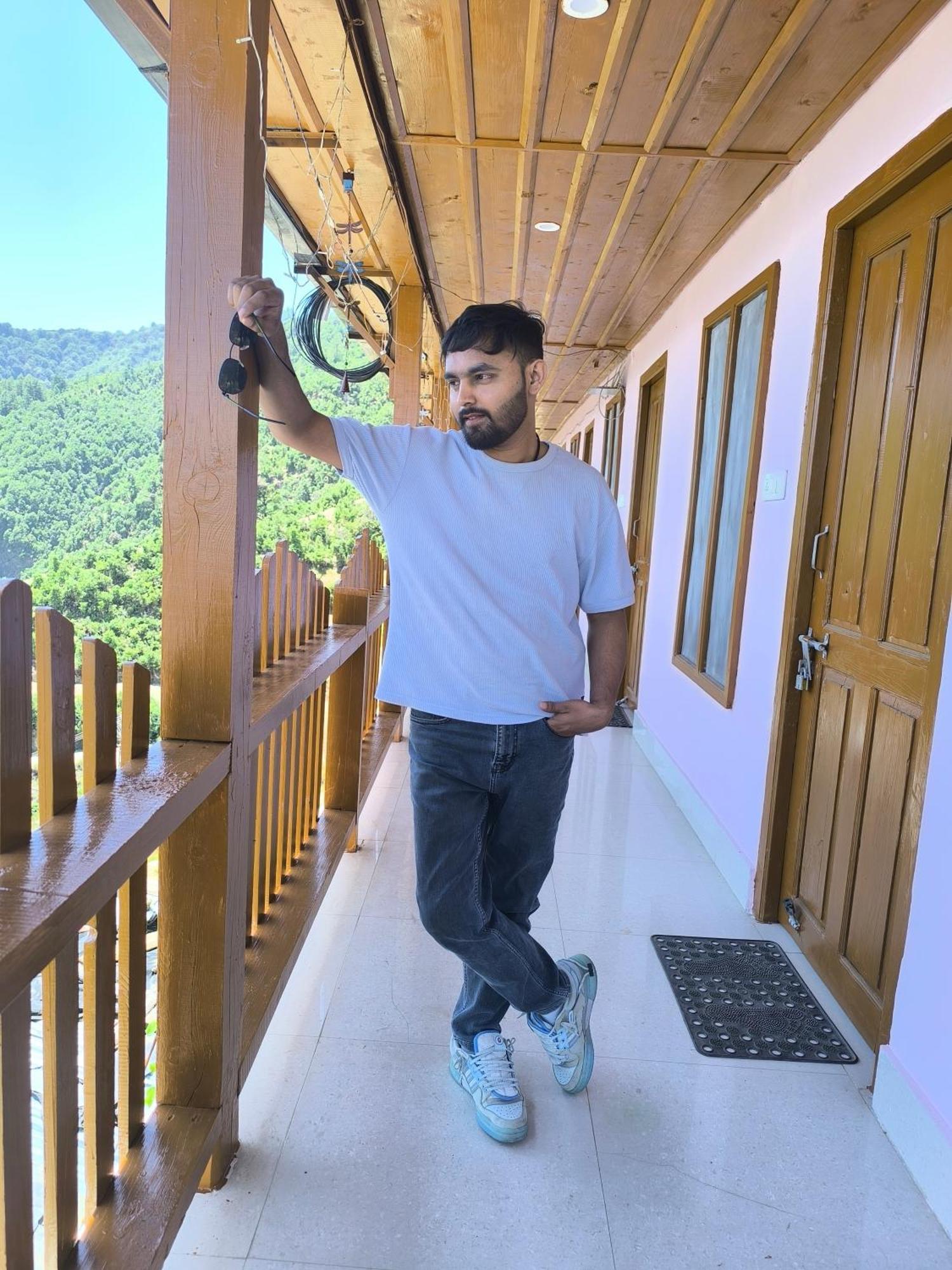 Veda Inn Чакрата Экстерьер фото